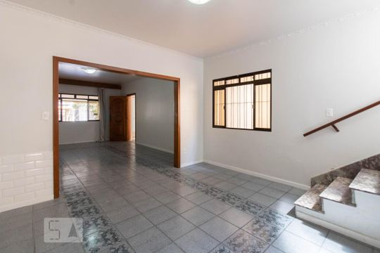 Casa para alugar com 3 quartos, 270m² em Vila Guilherme, São Paulo