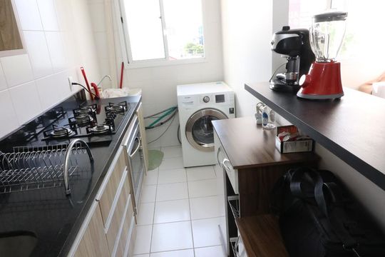 Cozinha de apartamento para alugar com 2 quartos, 70m² em Vila Ipiranga, Porto Alegre