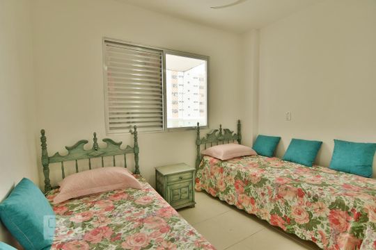 Quarto 1 de apartamento para alugar com 3 quartos, 142m² em Barra Funda, Guarujá