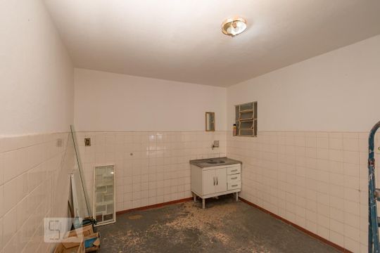 Edícula de casa à venda com 4 quartos, 230m² em Campo Belo, São Paulo