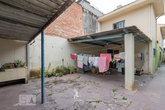 Quintal de casa à venda com 4 quartos, 230m² em Campo Belo, São Paulo