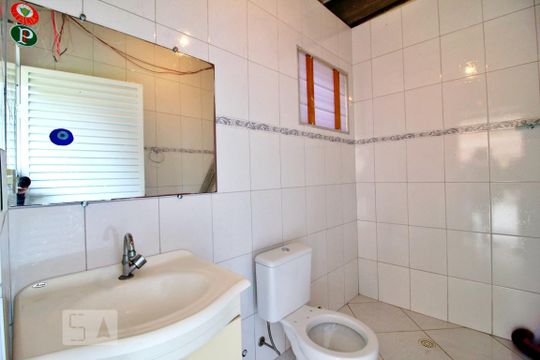 Banheiro de Serviço de casa à venda com 2 quartos, 100m² em Vila Príncipe de Gales, Santo André