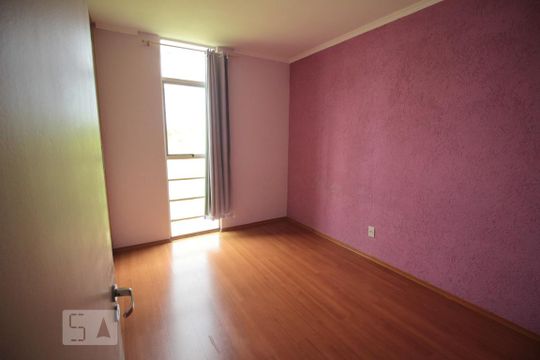 Quarto 2 de apartamento para alugar com 2 quartos, 55m² em Jardim Messina, Jundiaí