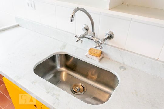 Pia da Cozinha de apartamento para alugar com 2 quartos, 125m² em Cerqueira César, São Paulo