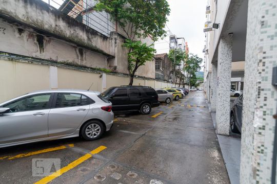 Garagem de apartamento para alugar com 2 quartos, 53m² em Vila Isabel, Rio de Janeiro