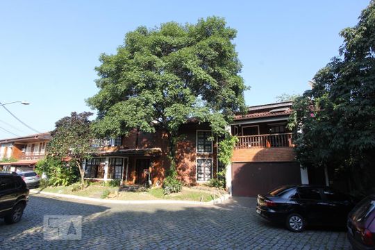 Fachada de casa à venda com 5 quartos, 384m² em Anil, Rio de Janeiro