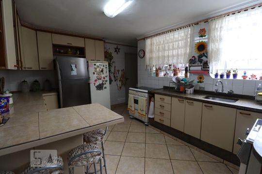 Cozinha de casa à venda com 5 quartos, 650m² em Sumaré, São Paulo