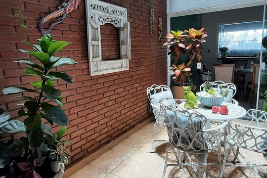 Jardim Inverno de casa à venda com 4 quartos, 350m² em Sítio da Figueira, São Paulo