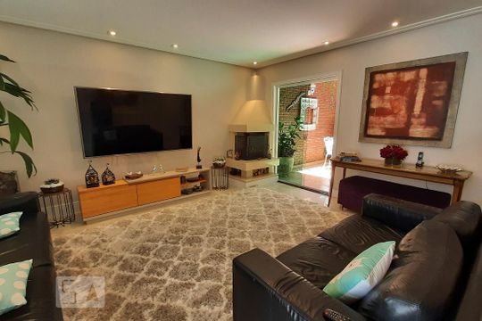 Casa à venda com 4 quartos, 350m² em Sítio da Figueira, São Paulo