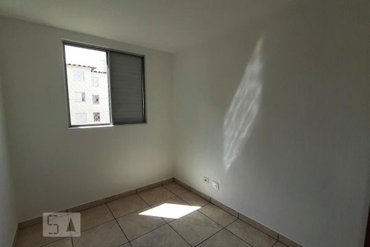 Quarto 1 de apartamento para alugar com 2 quartos, 54m² em Cidade Satélite Santa Bárbara, São Paulo