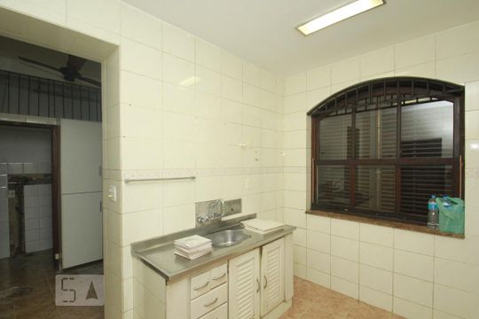 Cozinha 1 de casa à venda com 5 quartos, 350m² em Humaitá, Rio de Janeiro