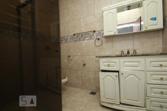 Banheiro 1 de casa à venda com 5 quartos, 350m² em Humaitá, Rio de Janeiro