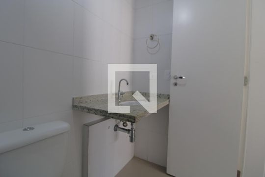 Banheiro da suíte de apartamento à venda com 2 quartos, 64m² em Vila Castelo, São Paulo