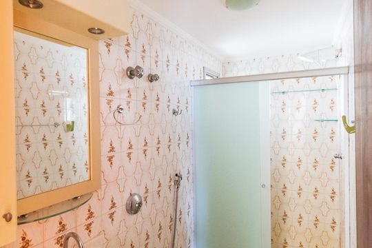 Banheiro Social de apartamento para alugar com 2 quartos, 62m² em Saúde, São Paulo