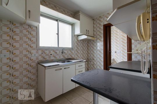 Cozinha de apartamento para alugar com 2 quartos, 62m² em Saúde, São Paulo
