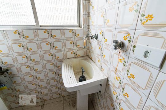 Lavanderia de apartamento para alugar com 2 quartos, 62m² em Saúde, São Paulo