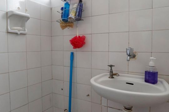 Banheiro de kitnet/studio à venda com 1 quarto, 43m² em Centro, São Paulo