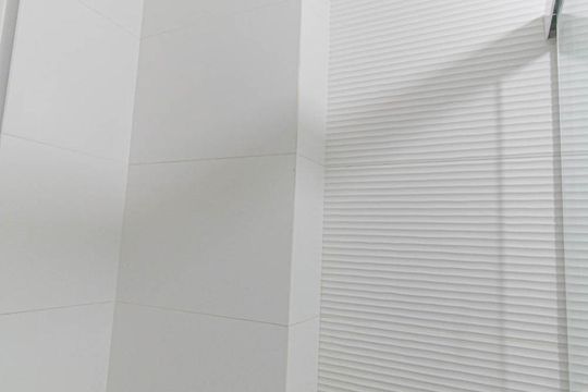 Banheiro da Suíte de apartamento para alugar com 2 quartos, 75m² em Boqueirão, Curitiba