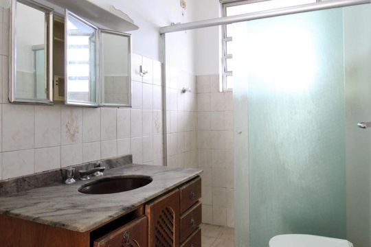 Banheiro  de casa à venda com 2 quartos, 120m² em Perdizes, São Paulo