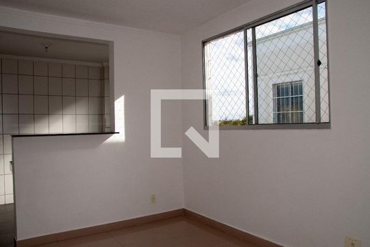 Sala de apartamento à venda com 2 quartos, 50m² em Califórnia, Contagem
