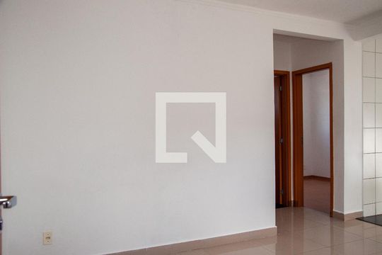 Sala de apartamento à venda com 2 quartos, 50m² em Califórnia, Contagem