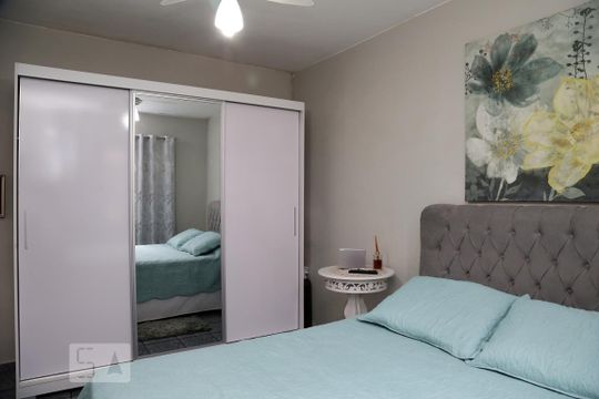 Quarto 1 - Suíte de casa à venda com 4 quartos, 310m² em Jardim Maria Rosa, Taboão da Serra