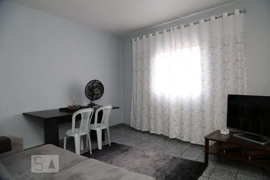 Sala  de casa à venda com 4 quartos, 310m² em Jardim Maria Rosa, Taboão da Serra