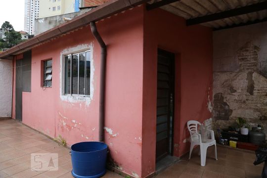 Área Externa de casa à venda com 4 quartos, 310m² em Jardim Maria Rosa, Taboão da Serra