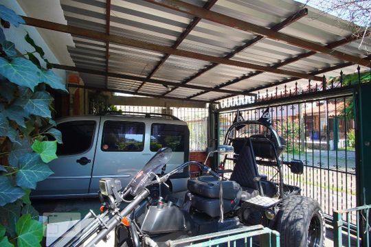 Entrada Garagem de casa à venda com 4 quartos, 250m² em Jardim Lindóia, Porto Alegre
