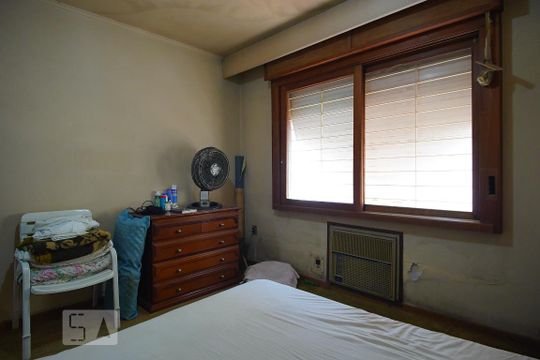 Quarto 1 de casa à venda com 4 quartos, 250m² em Jardim Lindóia, Porto Alegre