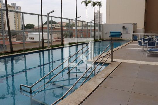 Piscina de apartamento para alugar com 1 quarto, 46m² em Bosque, Campinas