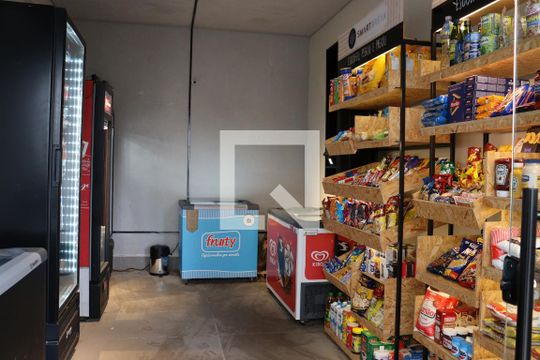 Mini mercado  de apartamento para alugar com 1 quarto, 46m² em Bosque, Campinas