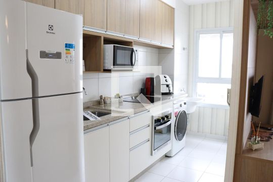 Cozinha e Área de Serviço de apartamento para alugar com 1 quarto, 46m² em Bosque, Campinas