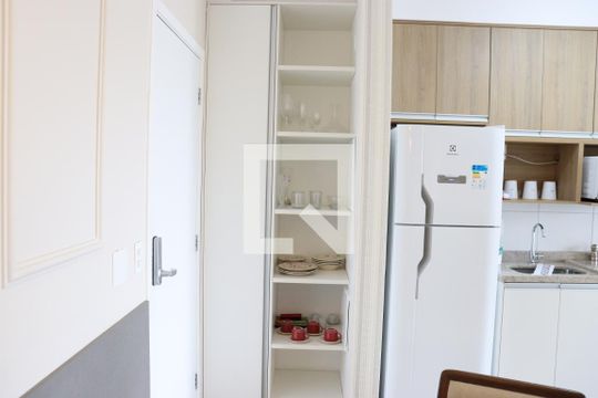 Detalhe da cozinha  de apartamento para alugar com 1 quarto, 46m² em Bosque, Campinas