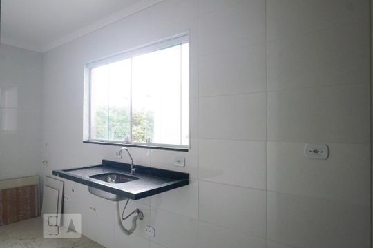 Cozinha de apartamento para alugar com 2 quartos, 42m² em Cidade Patriarca, São Paulo