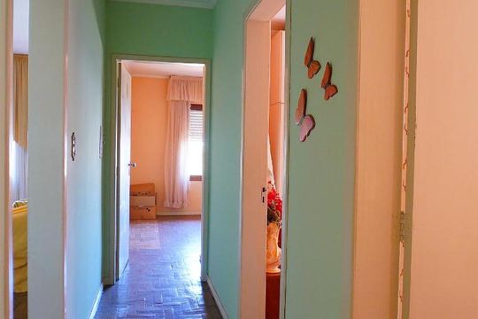 Corredor de casa à venda com 3 quartos, 233m² em Cristo Redentor, Porto Alegre