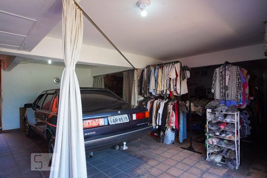 Garagem de casa à venda com 3 quartos, 233m² em Cristo Redentor, Porto Alegre