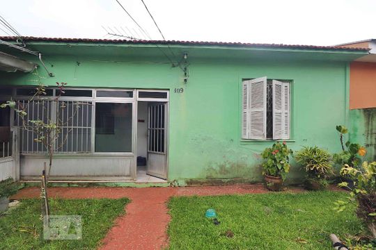 Fachada de casa à venda com 3 quartos, 240m² em Vila Homero Thon, Santo André