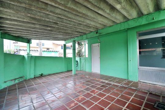 Garagem de casa à venda com 3 quartos, 240m² em Vila Homero Thon, Santo André