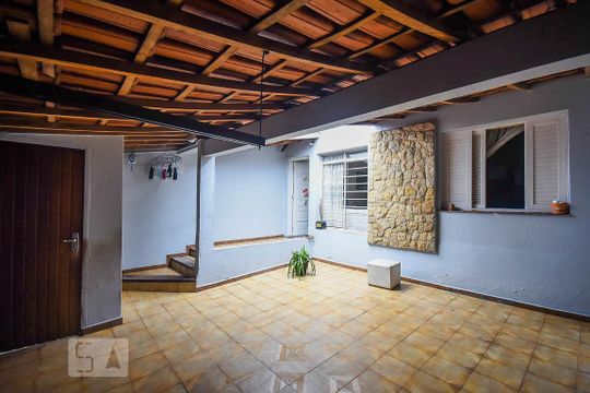 Garagem de casa à venda com 3 quartos, 189m² em Chácara Agrindus, Taboão da Serra