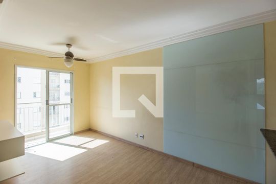 Sala de Jantar de apartamento à venda com 3 quartos, 68m² em Jardim Tupanci, Barueri
