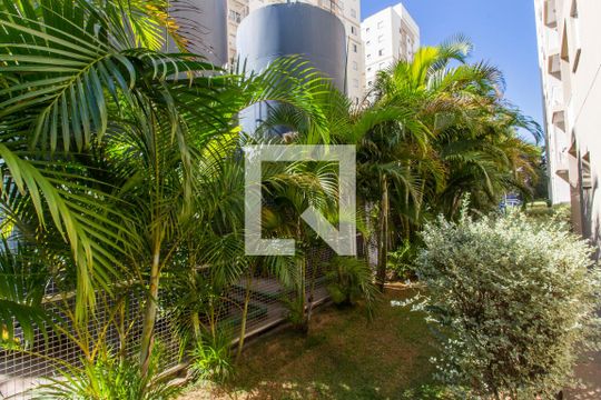 Área comum de apartamento à venda com 3 quartos, 68m² em Jardim Tupanci, Barueri