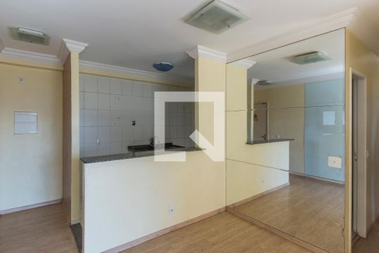 Sala de Jantar de apartamento à venda com 3 quartos, 68m² em Jardim Tupanci, Barueri