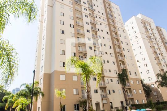 Fachada do bloco de apartamento à venda com 3 quartos, 68m² em Jardim Tupanci, Barueri