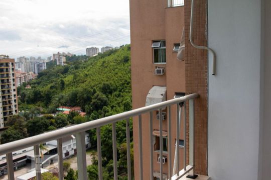 Varanda de apartamento à venda com 3 quartos, 162m² em Santa Rosa, Niterói