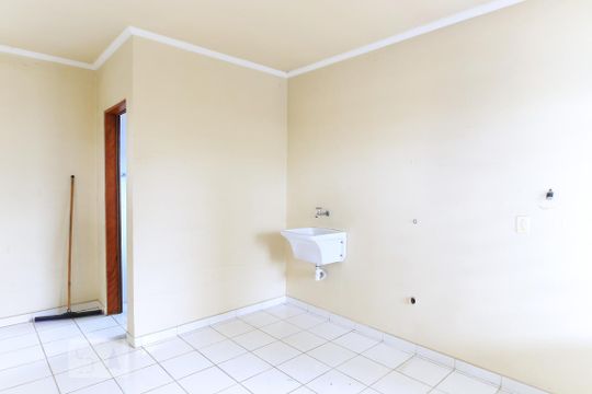 Lavanderia de casa para alugar com 3 quartos, 220m² em Jardim Satélite, São José dos Campos