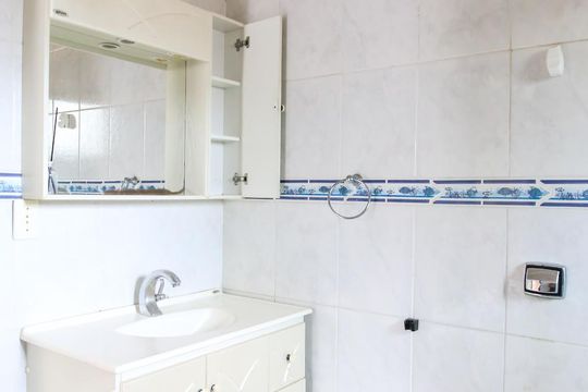 Banheiro da Suíte de casa para alugar com 3 quartos, 220m² em Jardim Satélite, São José dos Campos