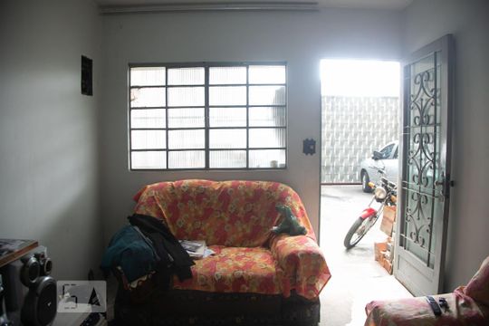 Sala de casa à venda com 3 quartos, 320m² em Conjunto Habitacional Aguia de Haia, São Paulo