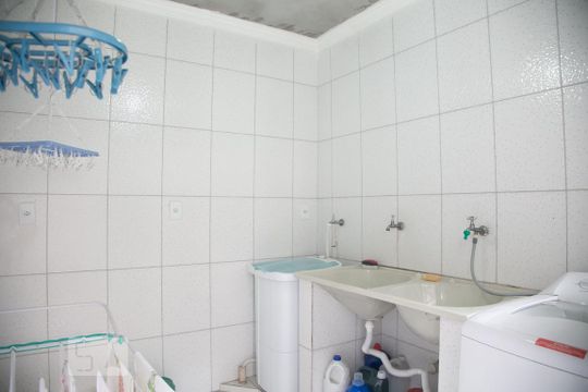 Área de Serviço de casa à venda com 3 quartos, 320m² em Conjunto Habitacional Aguia de Haia, São Paulo