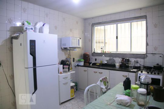 Cozinha de casa à venda com 3 quartos, 320m² em Conjunto Habitacional Aguia de Haia, São Paulo